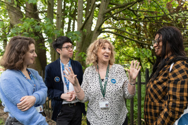 Go to Volunteer with us